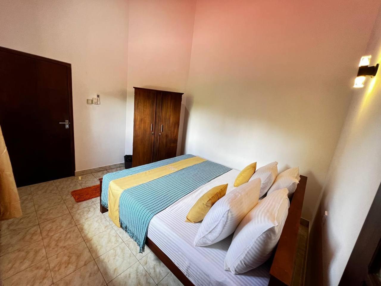 Urban Galle Villa Экстерьер фото